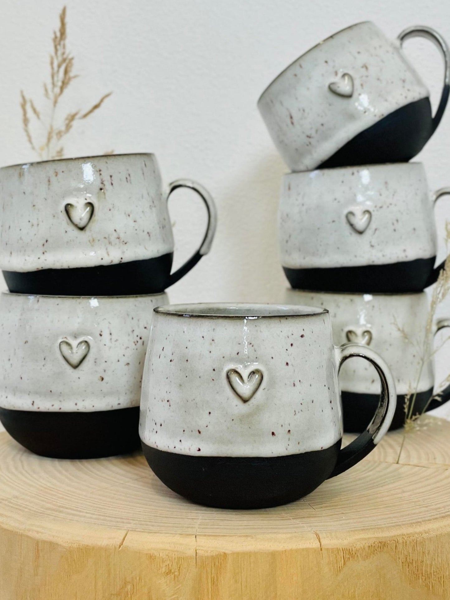 Black and White - Buclatý hrníček