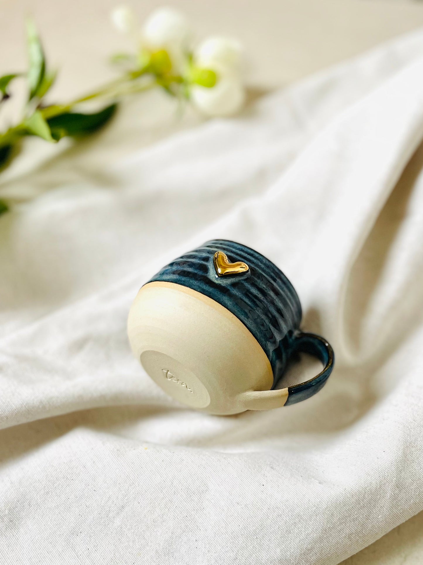 Goldenes Herzchen - Blauer Knubbel